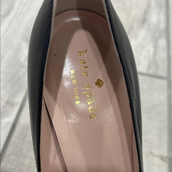 Kate Spade New York “Lentica” Pointy Toe Pump - Picture 2 of 6